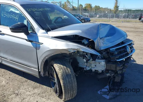 2024 Volkswagen Tiguan 2.0T Se R-Line Black из США, поврежденный, VIN 3VV8B7AXXRM233445